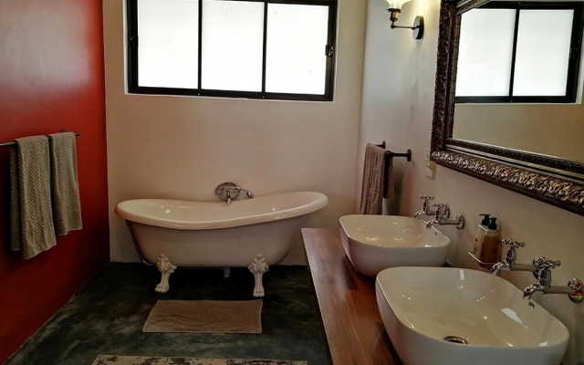 Khan River Lodge