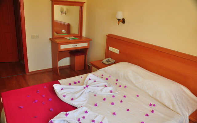 Cinar Garden Apart Hotel