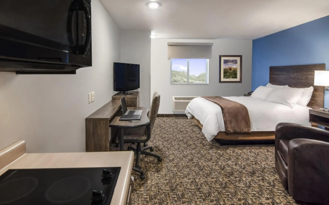 My Place Hotel - Shakopee MN