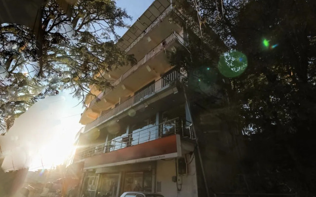 Mona Residency by OYO Rooms