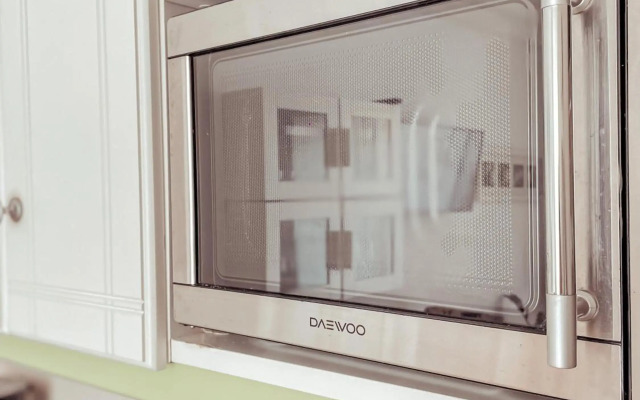 Orland, center of Las Americas LA205