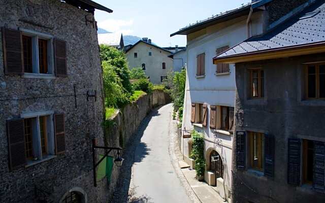 Au Cheval Blanc - appartements et chambres d'hôtes