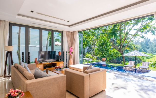 Golf BRG and Lake view villa by EB