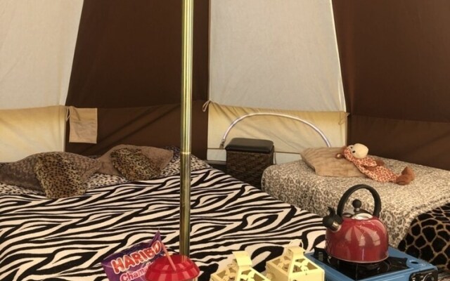 Fully Equipped Bell Tent 1 Campsite