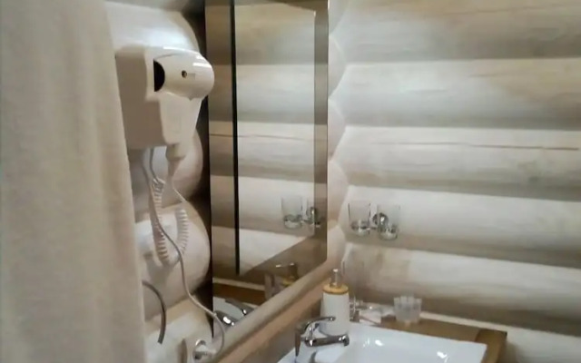 Whiteberry Hotel