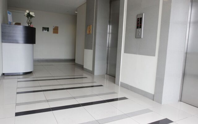 Ten Eleven Living Point