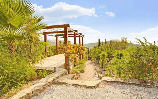 Serene Holiday Home in Sayalonga With Private Pool