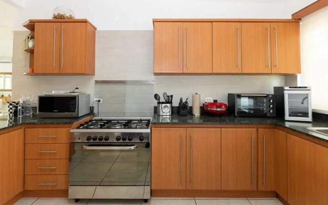 The Golf Oasis Villa by Acomodo