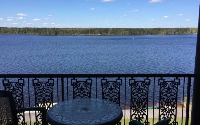 Отель Дафна