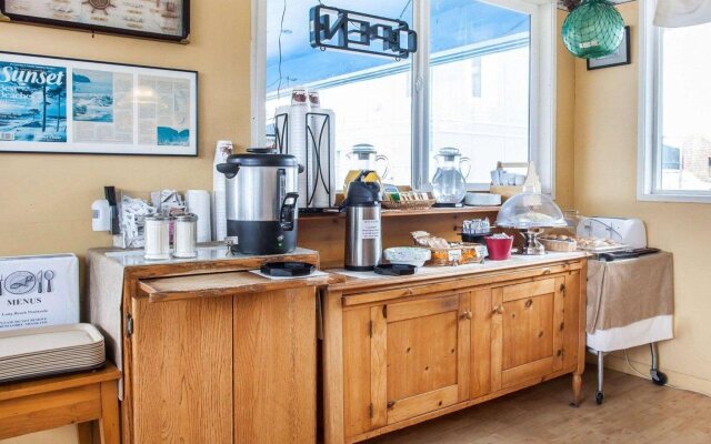 Rodeway Inn & Suites