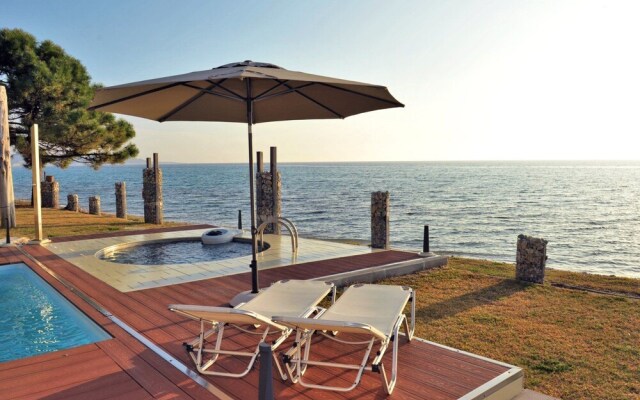 Lancaster Mansion - Aquarium Maisonette Fourka