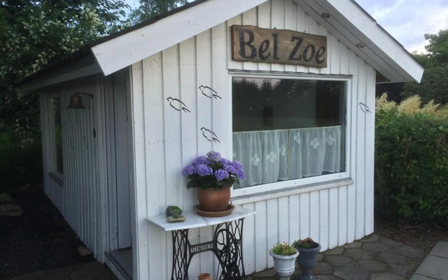 Bel Zoe