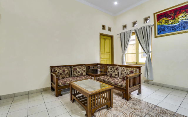 Hotel O My Guest House Syariah – Guest Rooms – Cimahi