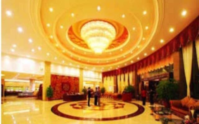 Yijian Holiday Hotel