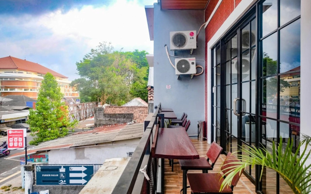 RedDoorz Syariah near Sleman City Hall 4