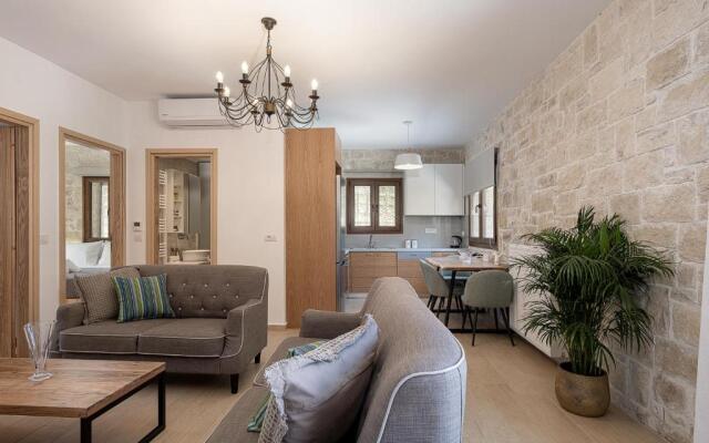 Elia Rustic Apartments Theriso