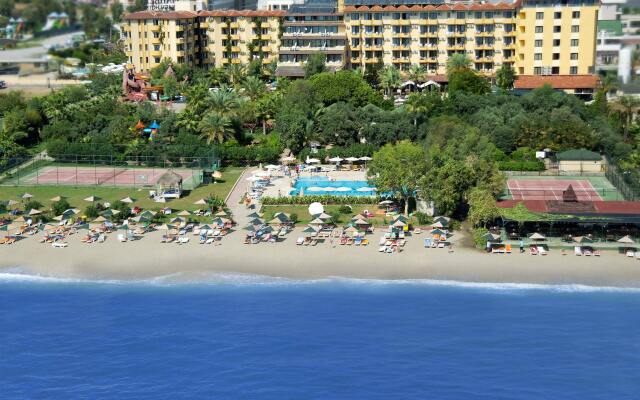 Mc Mahberi Beach Hotel