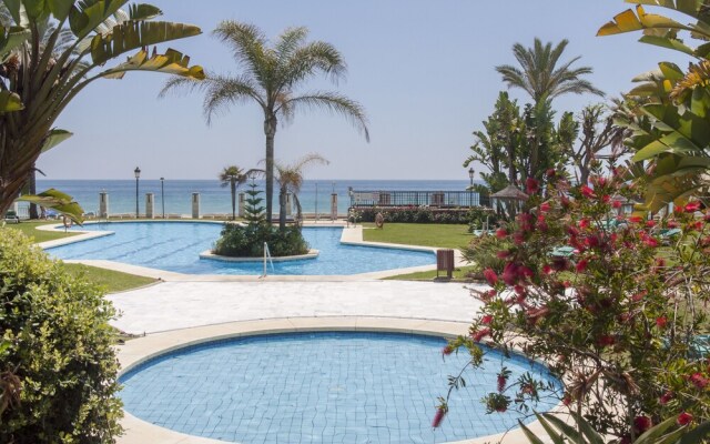 Esmeralda Coral Beach Marbella 2 Bed Apt