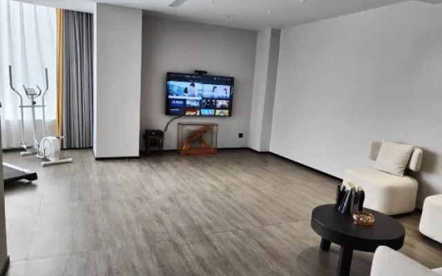 Xizi Light Luxury Hotel (Urad Qianqi Government Store)