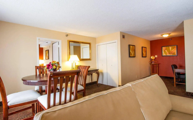 Holiday Inn Chicago O'Hare Area by IHG