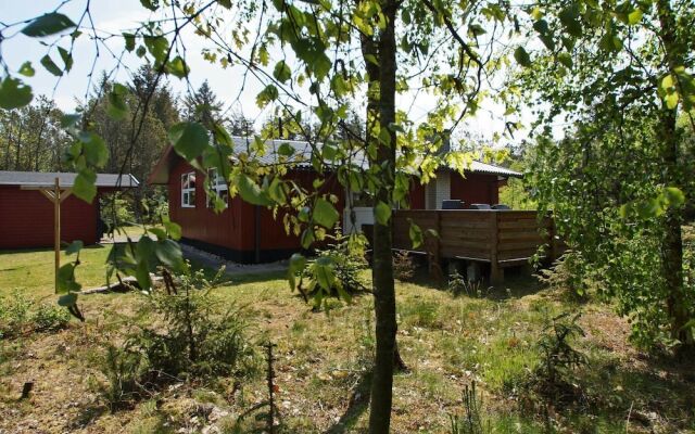 Radiant Holiday Home in Hemmet Near Sea