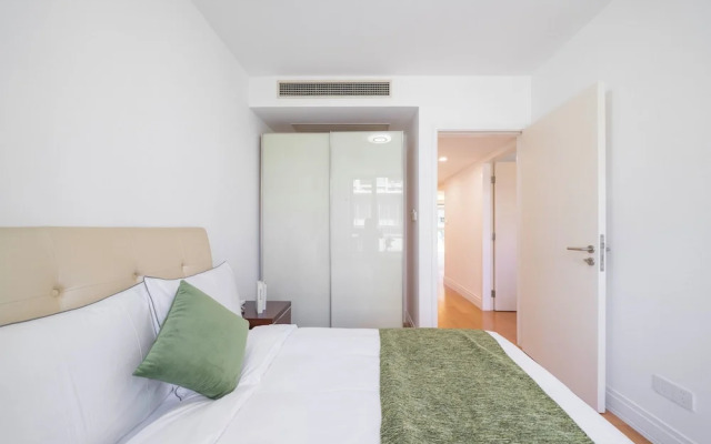 Tyms Stylish 3BR 2BA Apt Xujiahui Metro