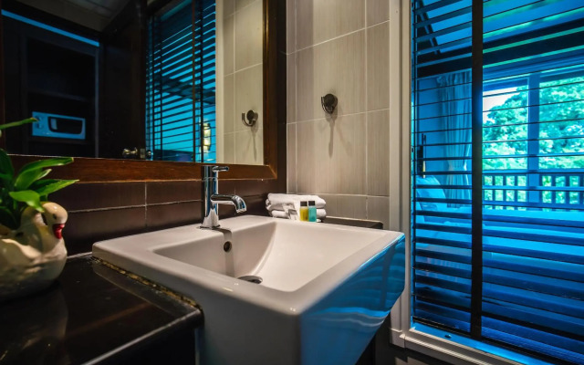 Ratana Apart Hotel at Chalong