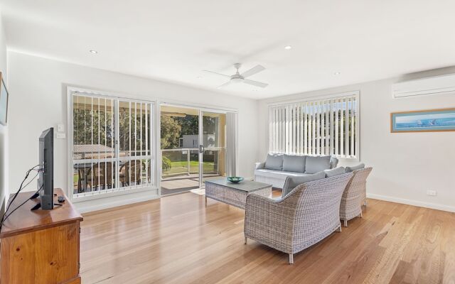 Danalene Parade, 1-25