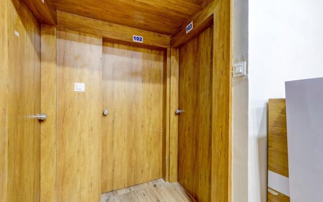 OYO 72486 Hotel Gokul Villa