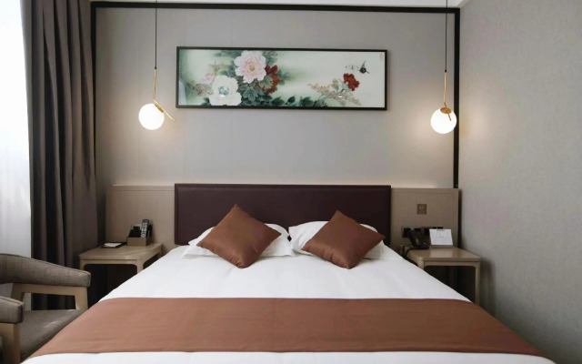 GYA Hotel (Tongxiang Century Avenue)