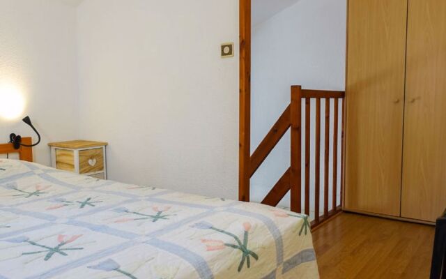 Les Charmilles 32493