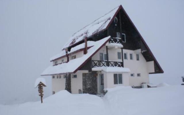 Snow House