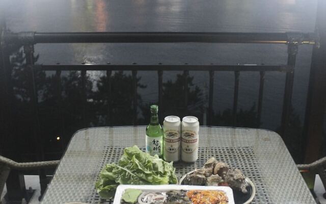 Yeosu Sun Hill SPA Pension