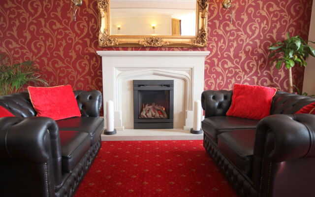 Queenswood Hotel