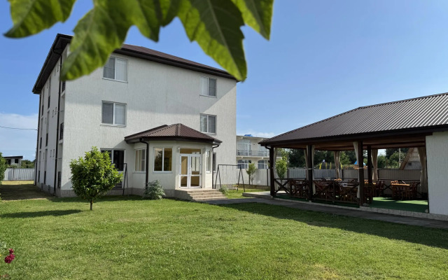 Solomon Inn