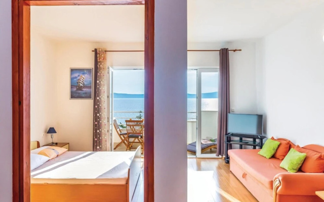Nice Home in Zivogosce With Wifi and 2 Bedrooms