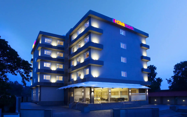 Click Hotel Junagadh