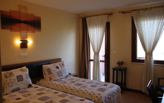 Royal Sapanca Hotel