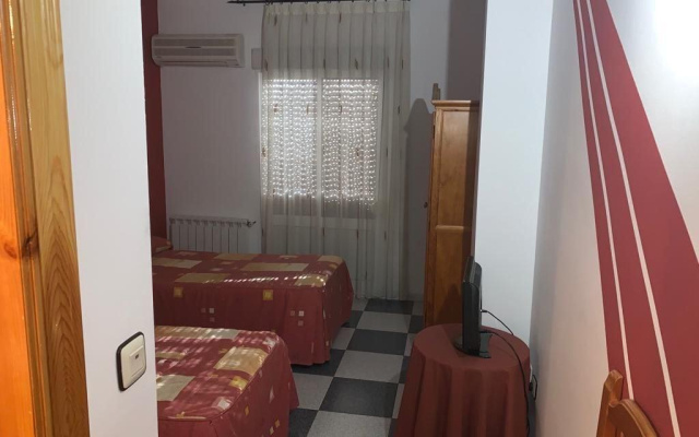Hostel Restaurant Leyvamar