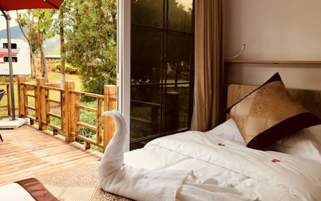 Micheng RV Lijiang Camping