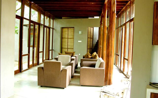 Fresco Lion Villa - Hostel