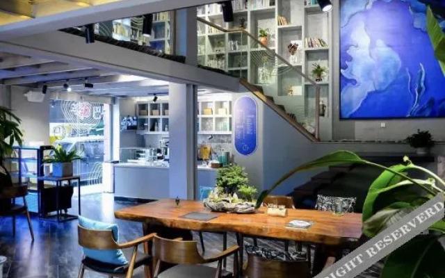 Jiyin Hostel