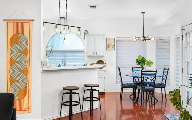 Warm Austin 3BR 2Bath Home Pet Friendly