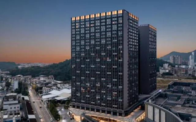 Newjiangjing Hotel