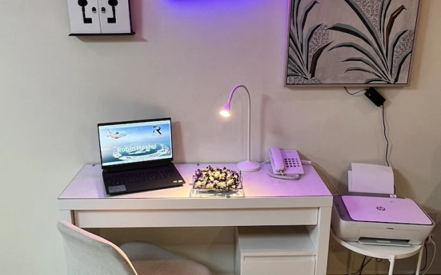 Robin Beach Hostel JBR