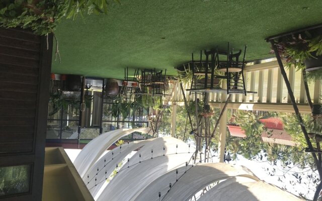 River Jam Amphawa