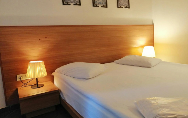 Serhan Hotel