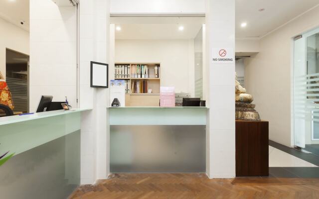 ZEN Rooms Raja Chulan