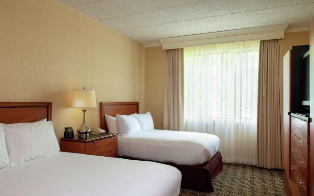 DoubleTree Suites by Hilton Hotel Mt. Laurel