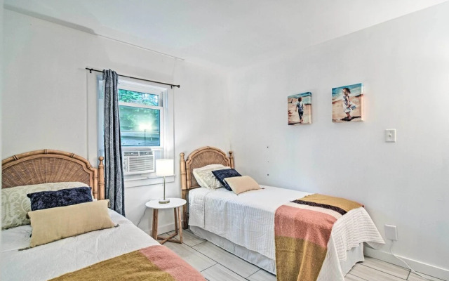 Retreat Half-mile to Beach/siesta Key Village